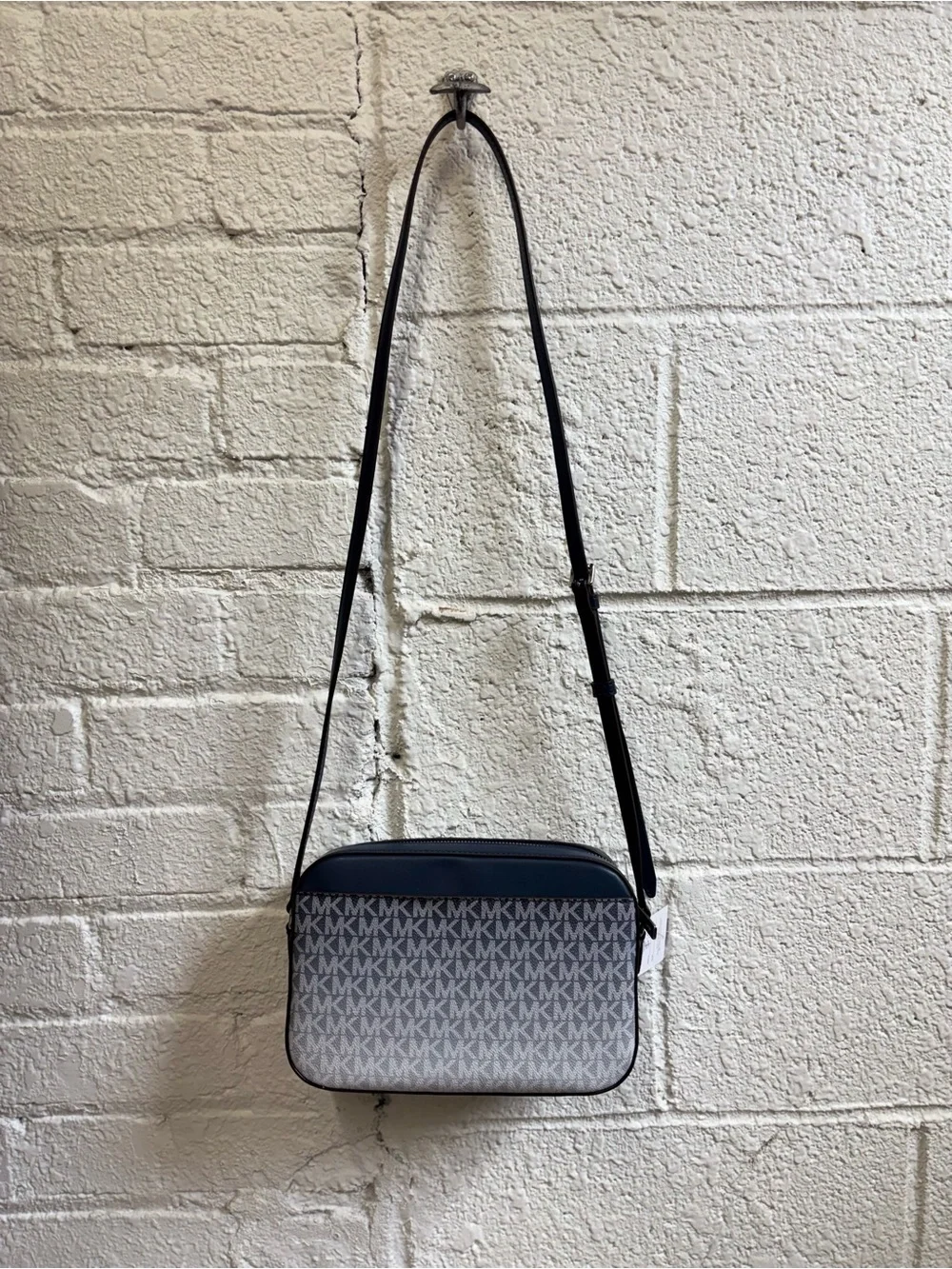 NWOT Michael Kors Blue Jet Set Large Ombré Signature Logo Crossbody Bag
